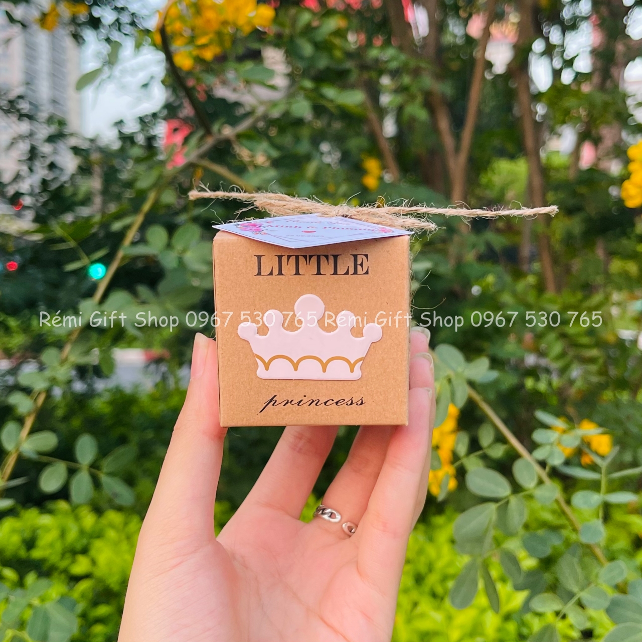 Hộp quà giấy kraft công chúa hoàng tử đáng yêu - Ảnh 3
