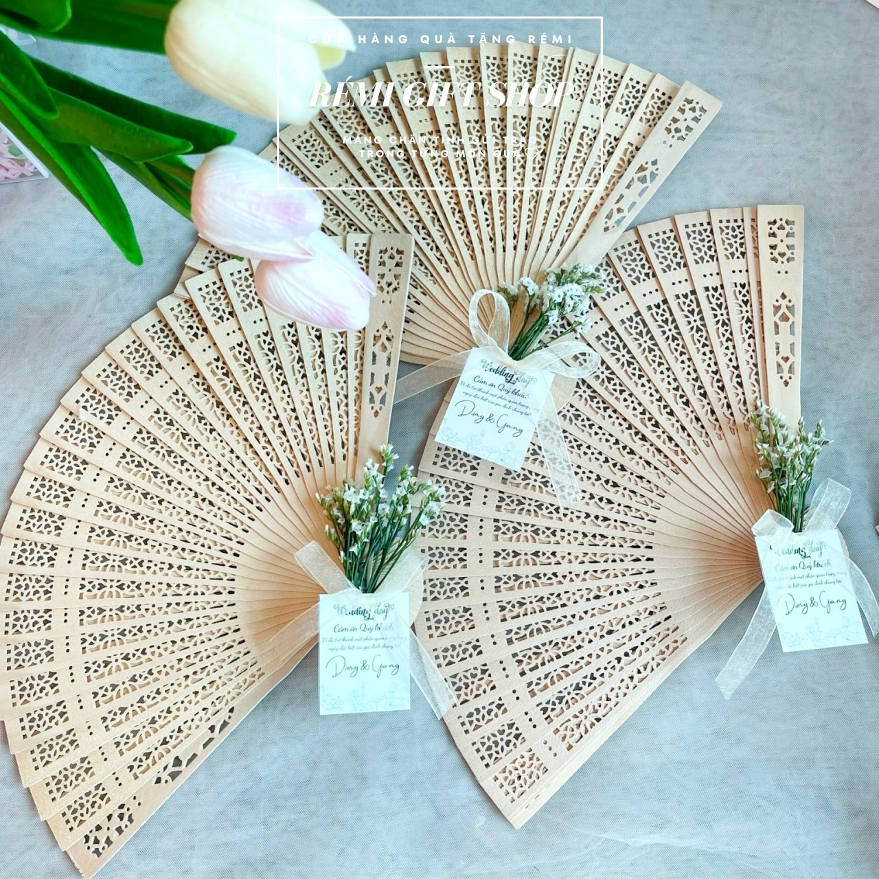 Mẫu 1 - Quạt gỗ, quà tặng quạt gỗ đám cưới hỏi đầy sang trọng, thanh lịch - Ảnh 11