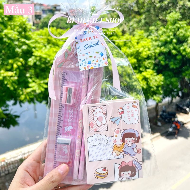 Mẫu 3 - Set quà đồ dùng học tập