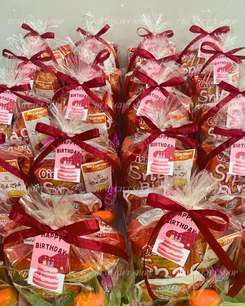 set bánh kẹo cho bé