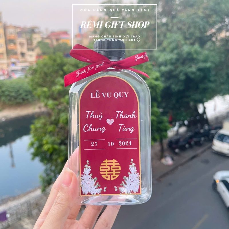 Mẫu 8: Chai nước bày bàn tiệc đám cưới, sự kiện, event 330ml