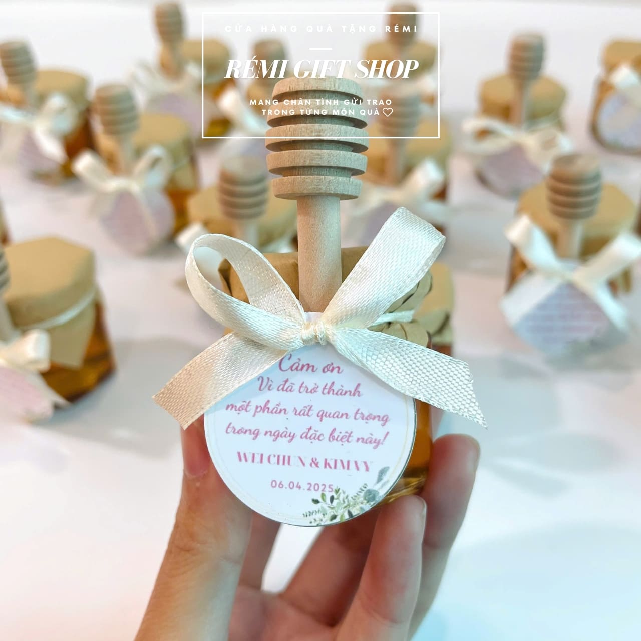 hũ mật ong thiên nhiên kèm khuấy lấy mật - quà tặng đám cưới