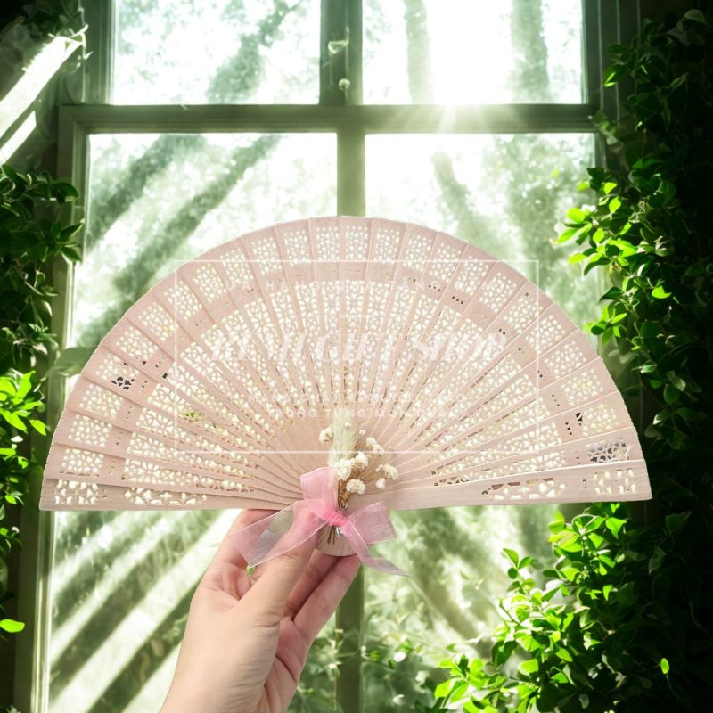 quà tặng quạt gỗ