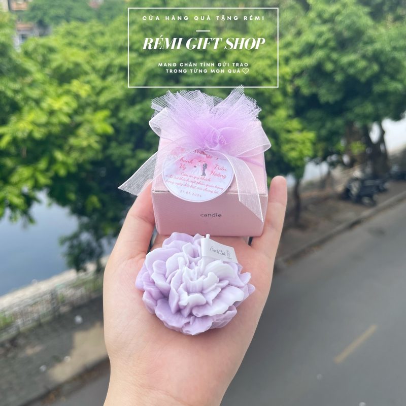 nến thơm hình bông hoa hương thơm ngào ngạt