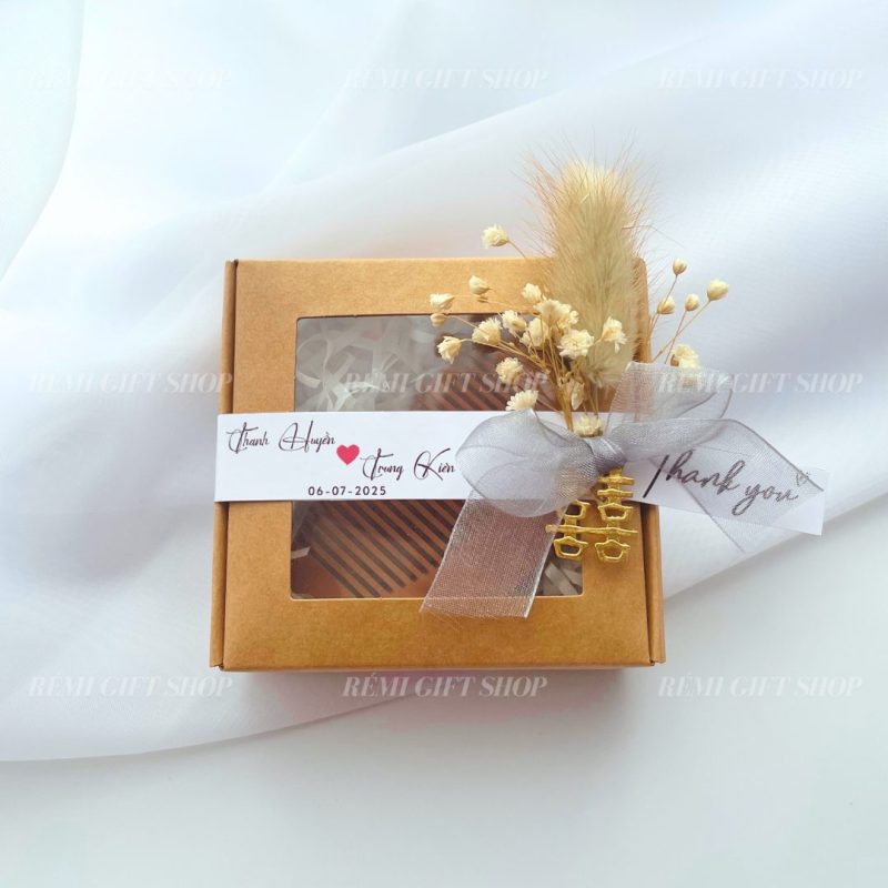 Quà tặng lược gỗ