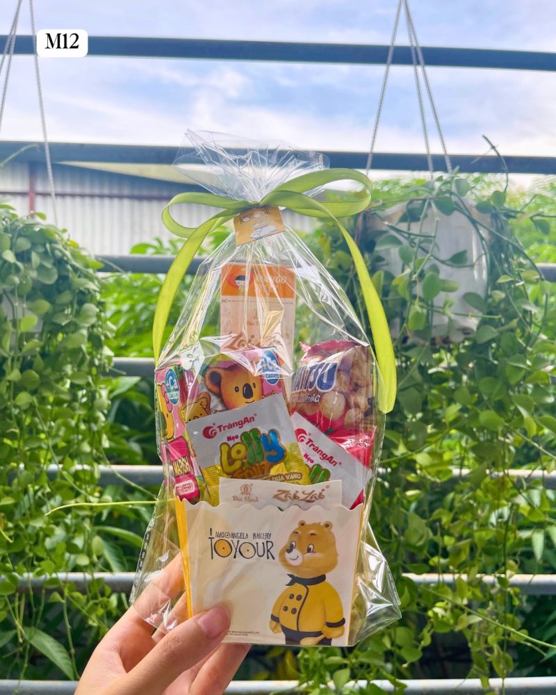 set quà tặng bánh kẹo cho bé