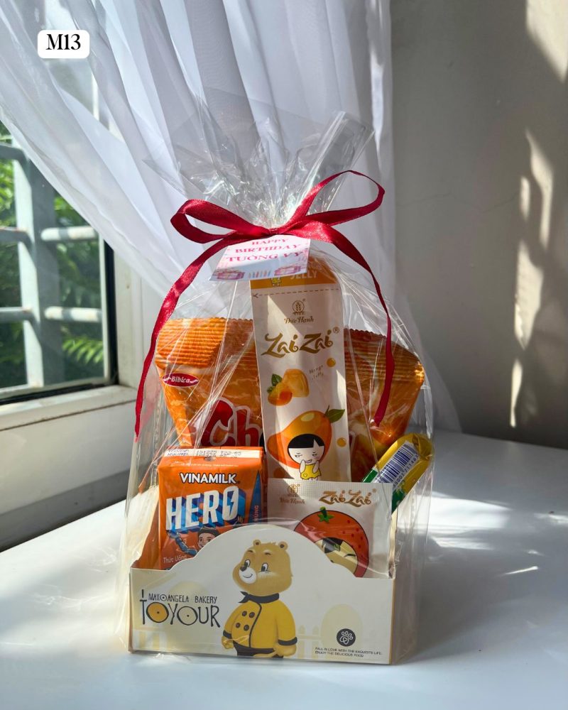 set quà tặng bánh kẹo cho bé