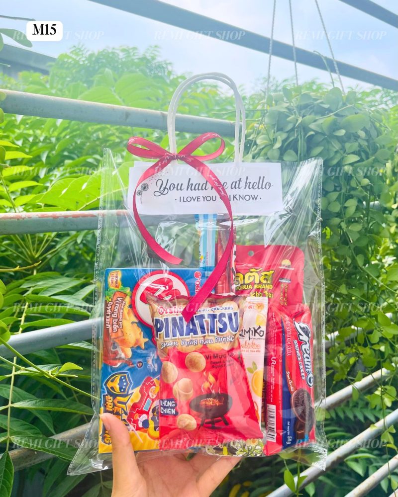 set quà tặng bánh kẹo cho bé