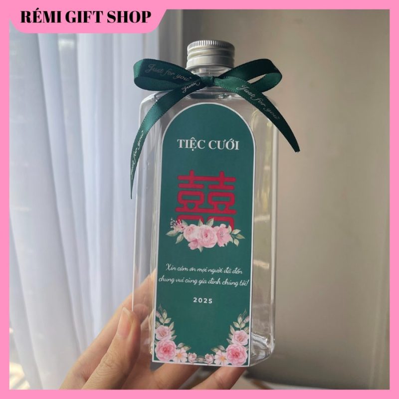 chai nước bày bàn tiệc 500ml