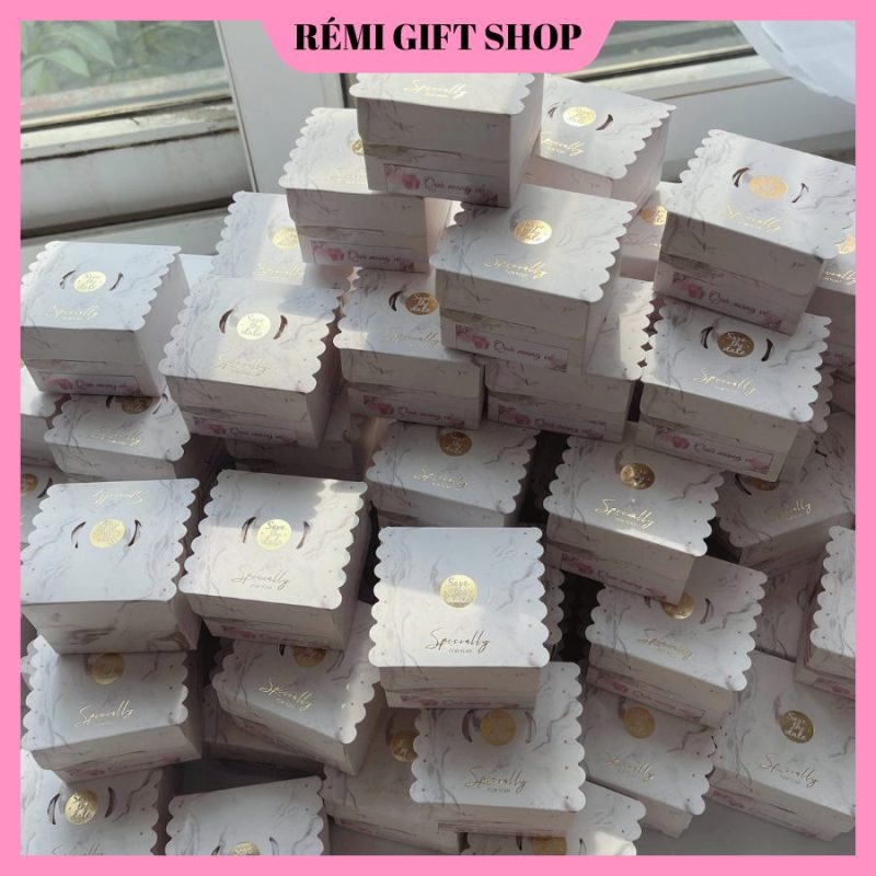 hộp quà tặng nến thơm tealight bông hoa