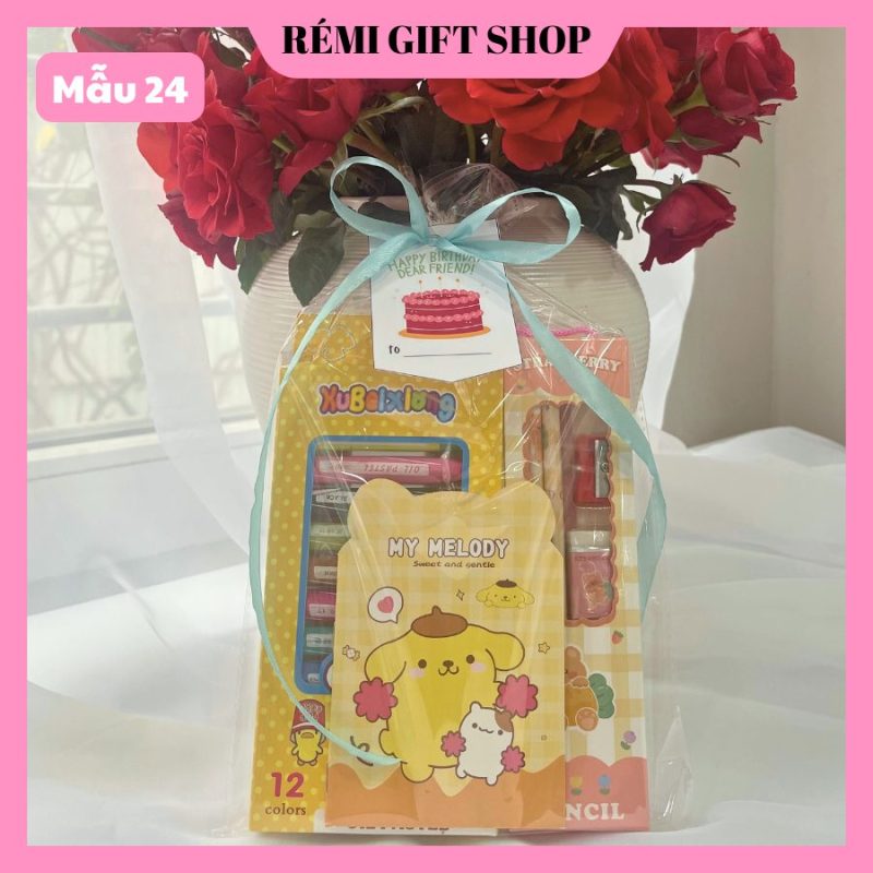 M24 - Set quà tặng bánh kẹo & đồ dùng học tập cho bé