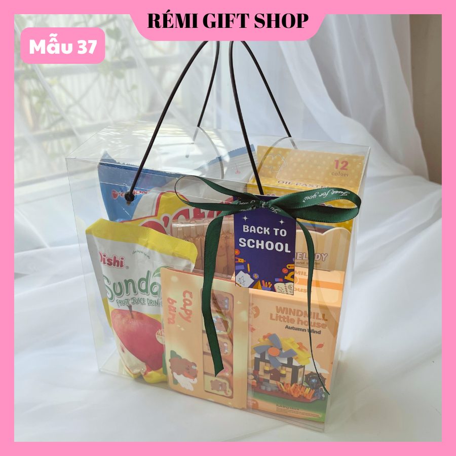 Set quà tặng bánh kẹo & đồ dùng học tập cho bé